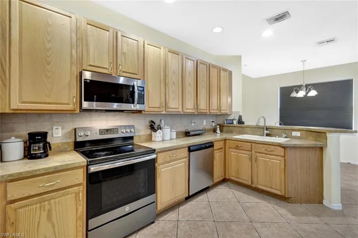 1800  24th NE AVE, Naples, FL 34120