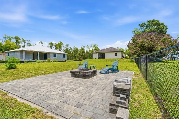 255 Everglades Blvd S, Naples, Florida 34117