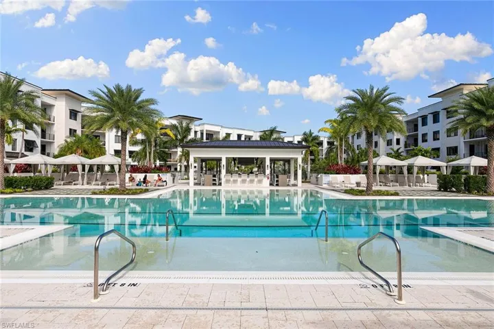1125 Central Ave # 566, Naples, Florida 34102