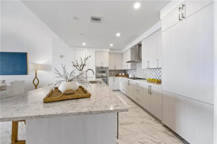 1125 Central Ave # 566, Naples, Florida 34102