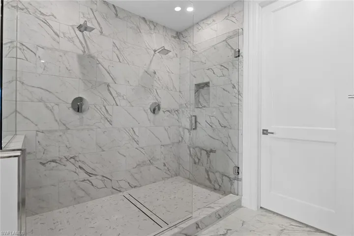 1125 Central Ave # 566, Naples, Florida 34102