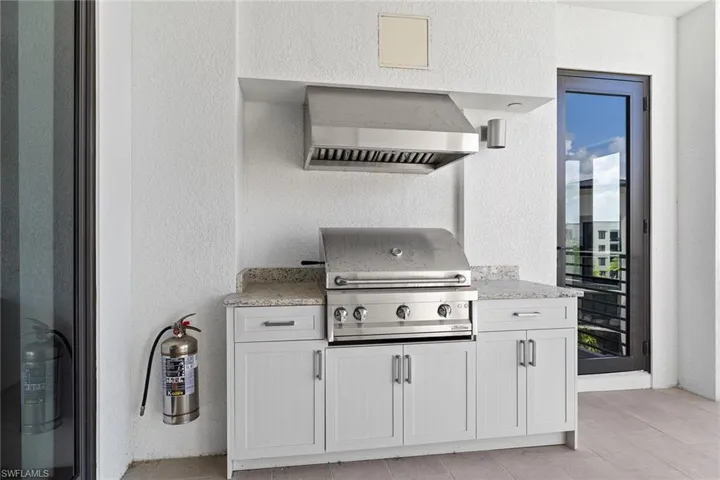1125 Central Ave # 566, Naples, Florida 34102