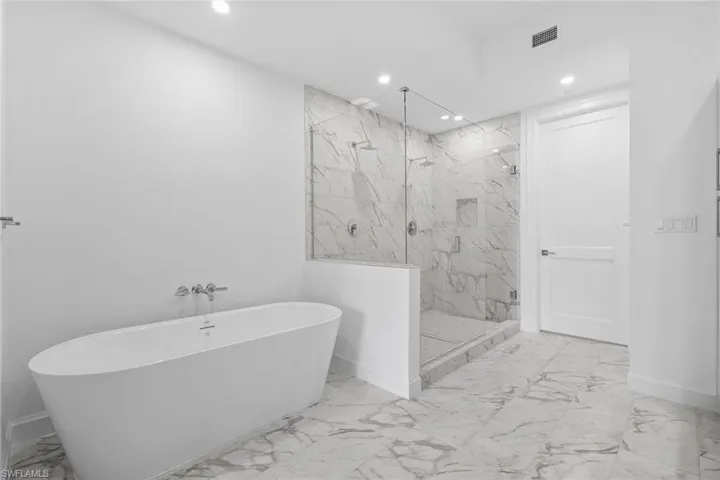1125 Central Ave # 566, Naples, Florida 34102
