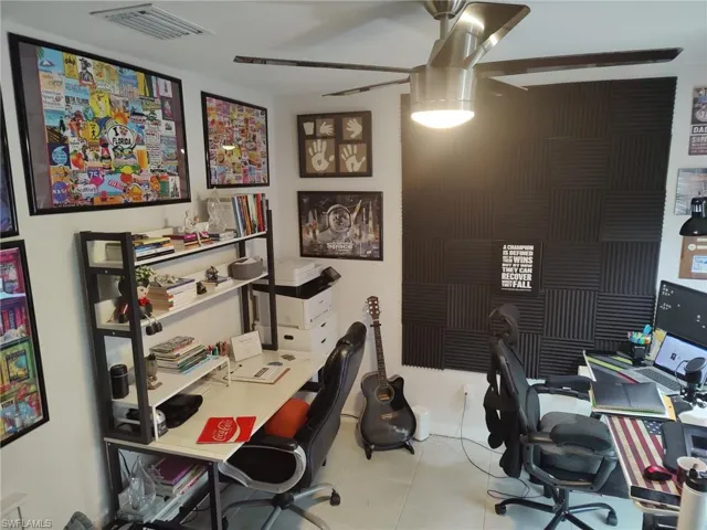 Den - Office