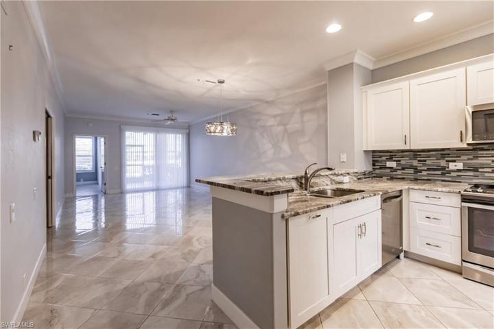 8223 Parkstone PL # 107, NAPLES FL 34120