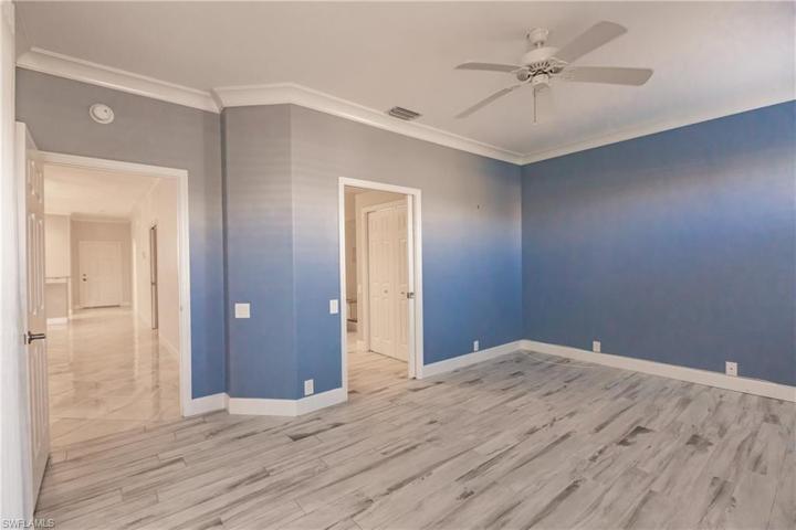 8223 Parkstone PL # 107, NAPLES FL 34120