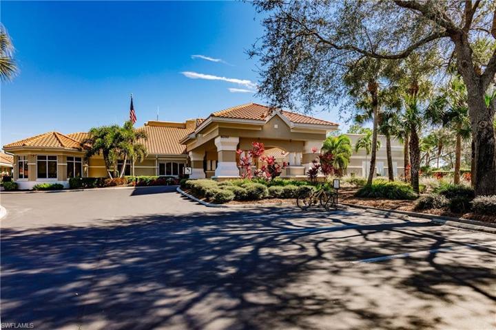 8223 Parkstone PL # 107, NAPLES FL 34120