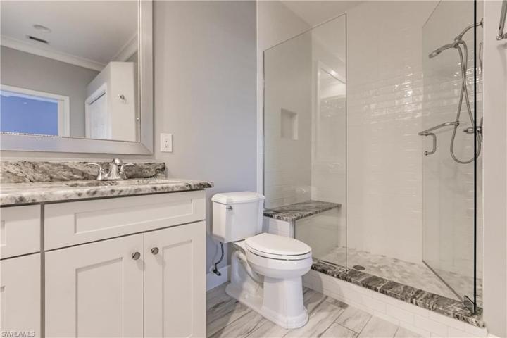 8223 Parkstone PL # 107, NAPLES FL 34120