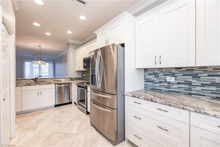 8223 Parkstone PL # 107, NAPLES FL 34120