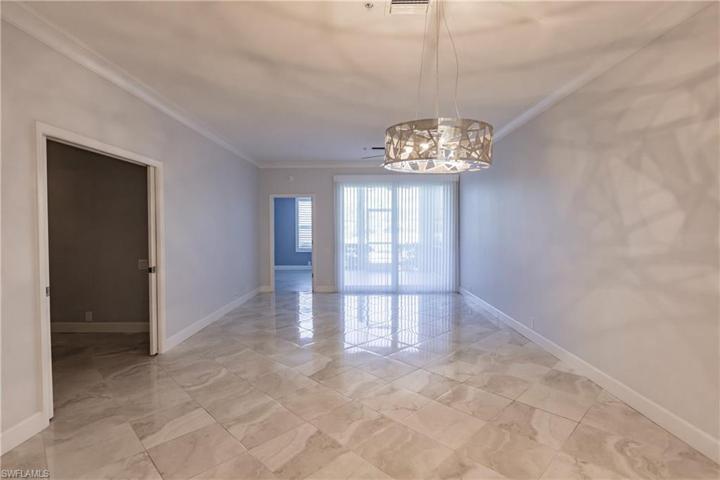 8223 Parkstone PL # 107, NAPLES FL 34120
