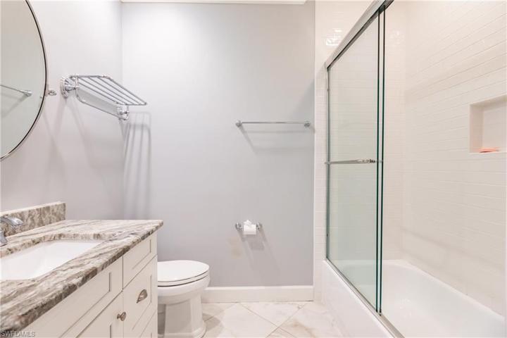 8223 Parkstone PL # 107, NAPLES FL 34120