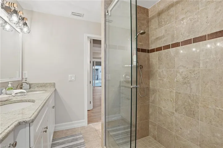 2827 Sw 33rd St, Cape Coral, Florida 33914