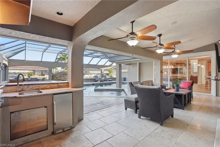 2827 Sw 33rd St, Cape Coral, Florida 33914