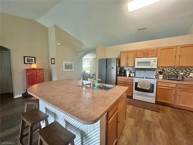1730 Nw 12th St, Cape Coral, Florida 33993