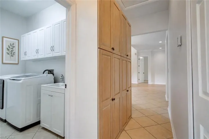 3741 6th Ave Se, Naples, Florida 34117