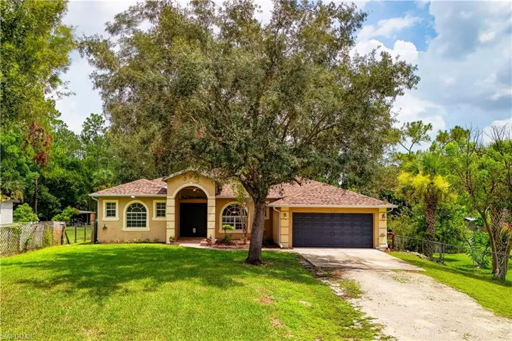 3741 6th Ave Se, Naples, Florida 34117