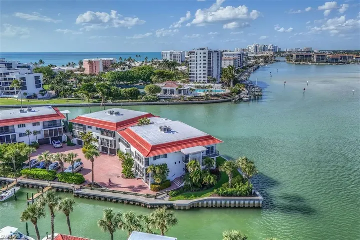 2258  Gulf Shore N BLVD, Naples, FL 34102