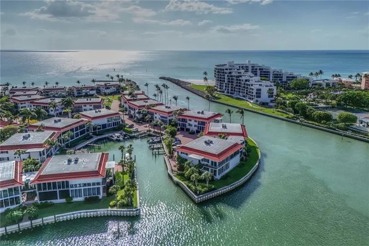 2258  Gulf Shore N BLVD, Naples, FL 34102