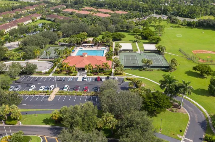 Birds eye view of amenities and clubhouse