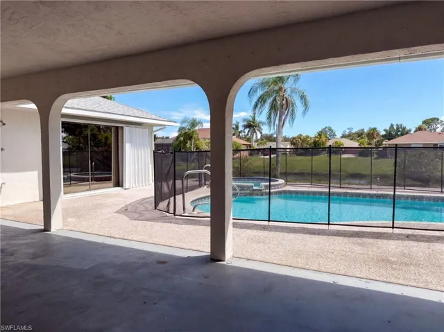 7 Bunker Rd, Rotonda West, Florida 33947
