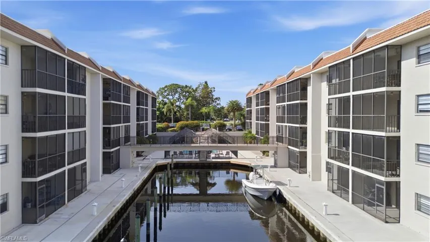 9395 Pennsylvania Ave 6, Bonita Springs, Florida 34135