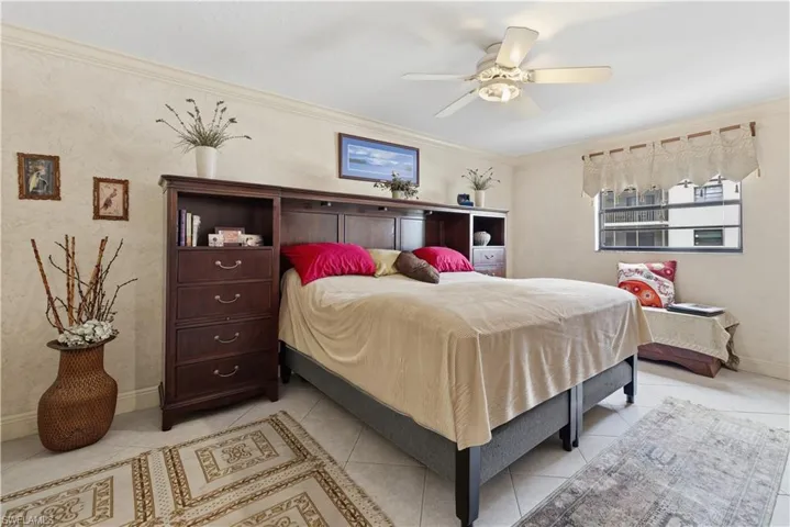 9395 Pennsylvania Ave 6, Bonita Springs, Florida 34135