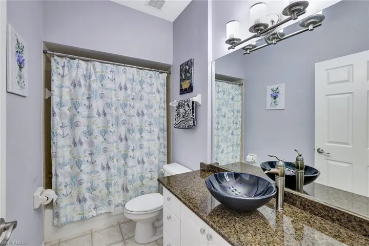 Guest bathroom.
