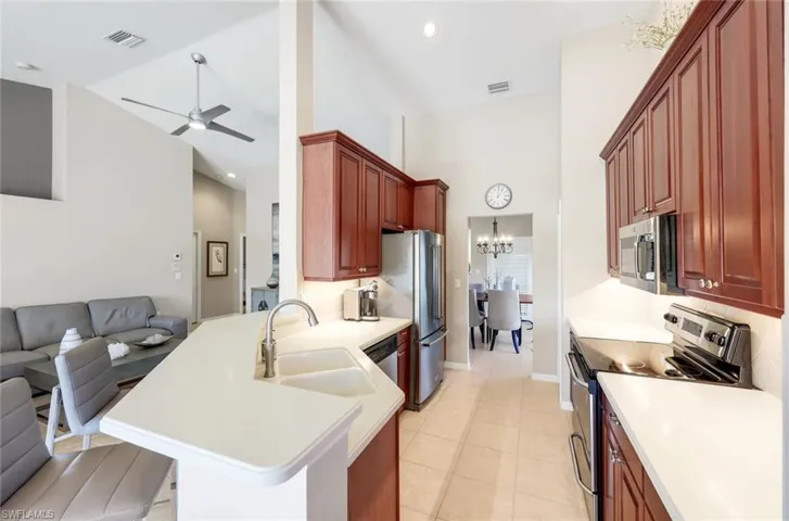 6360  Lexington  CT, Naples, FL 34110