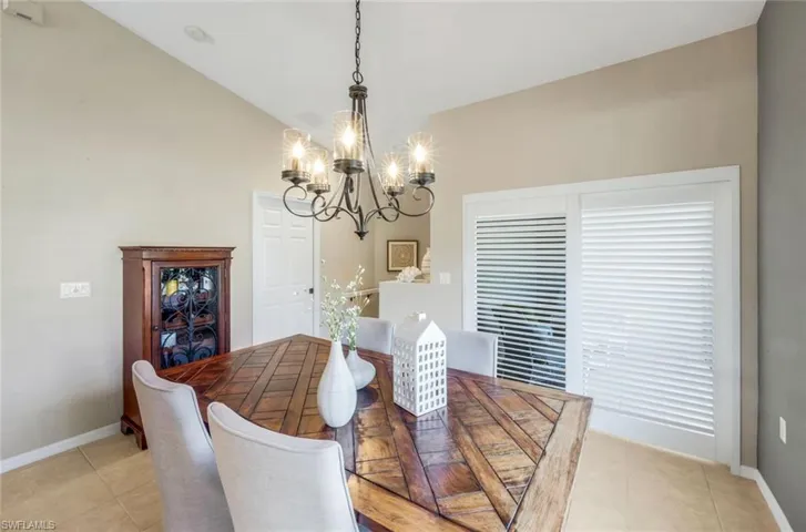 6360  Lexington  CT, Naples, FL 34110