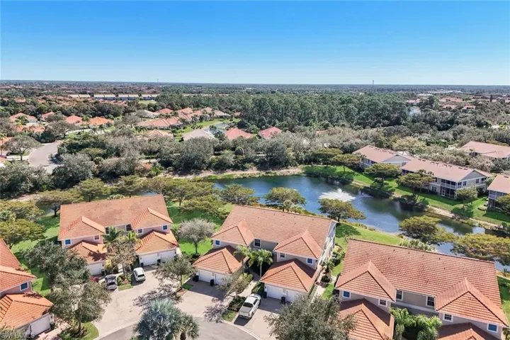 6360  Lexington  CT, Naples, FL 34110