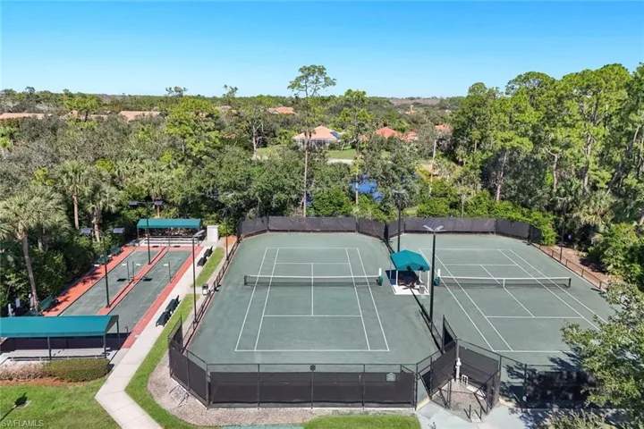 6360  Lexington  CT, Naples, FL 34110