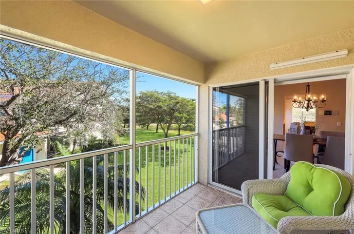 6360  Lexington  CT, Naples, FL 34110