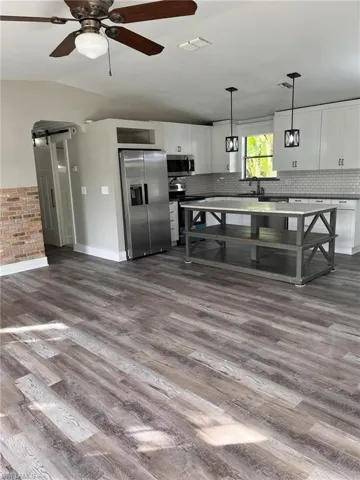 507 Sw 19th Ln, Cape Coral, Florida 33991