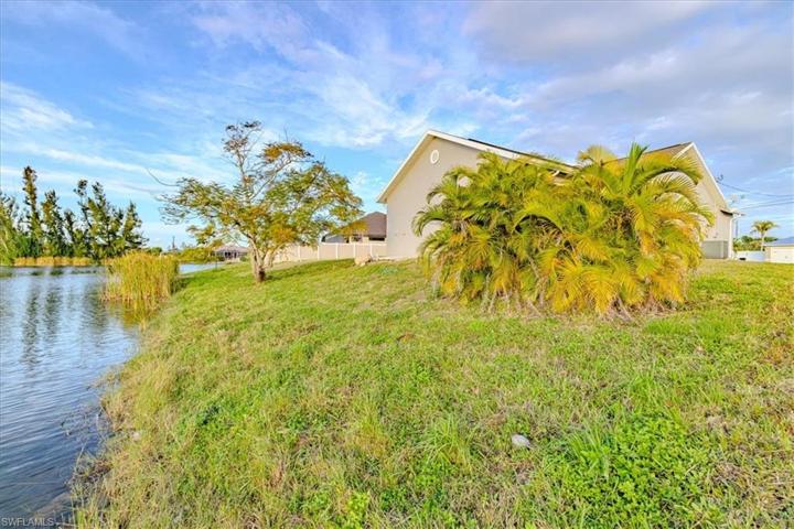 Waterfront living at it's best, and no HOA