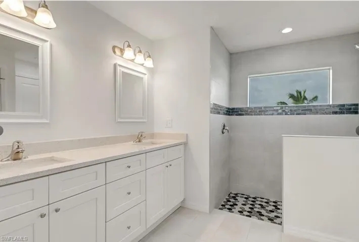 3828 Nw 46th Ln, Cape Coral, Florida 33993