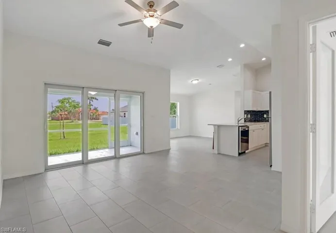 3828 Nw 46th Ln, Cape Coral, Florida 33993