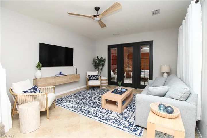 9025  Alturas  ST, Naples, FL 34113