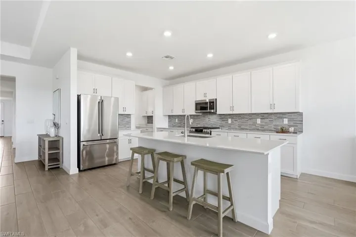 20273 Kingmont Dr, Estero, Florida 33928