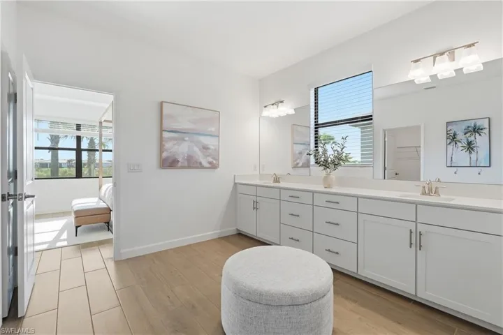 20273 Kingmont Dr, Estero, Florida 33928