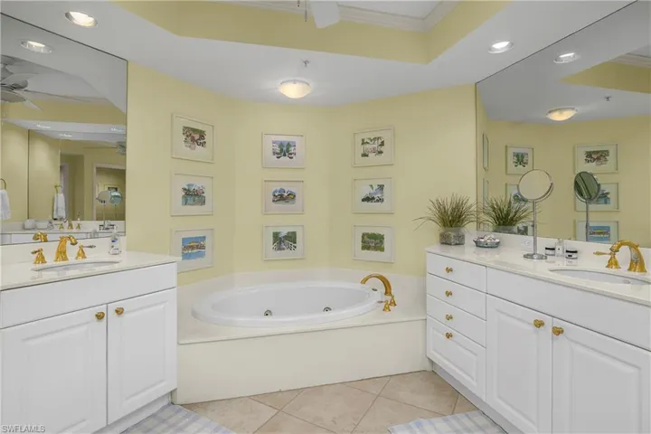 Dual sinks and vanities