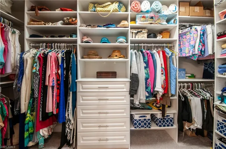 Walk in custom closet