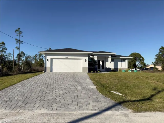 1255  Edna E ST, Lehigh Acres, FL 33974