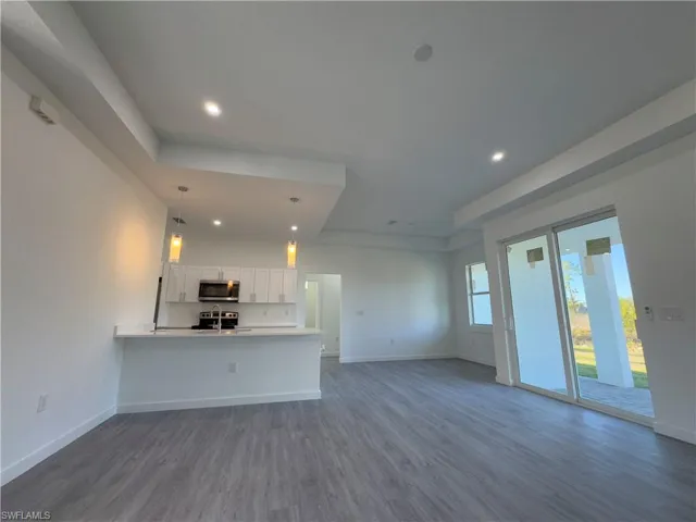 1255  Edna E ST, Lehigh Acres, FL 33974