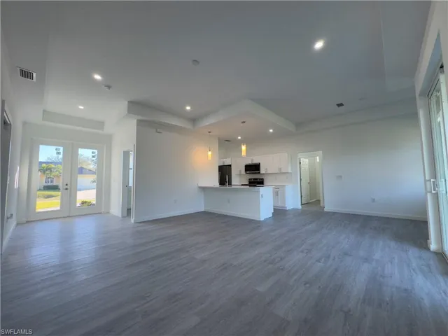 1255  Edna E ST, Lehigh Acres, FL 33974