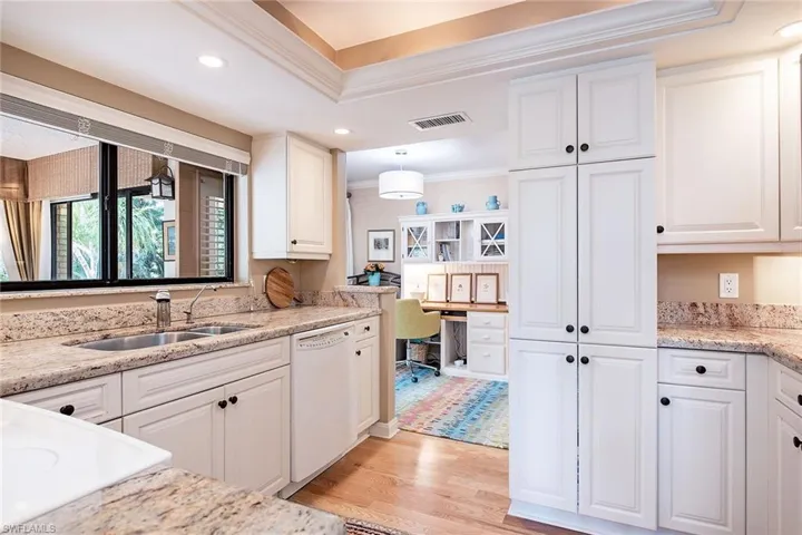 6710 Pelican Bay Blvd # 425, Naples Fl 34108