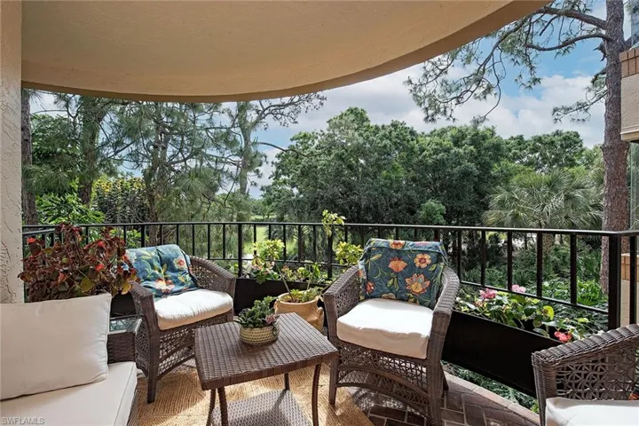 6710 Pelican Bay Blvd # 425, Naples Fl 34108