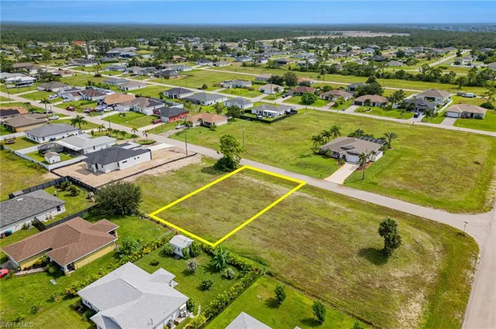 2726 Nw 19th Ave, Cape Coral, Florida 33993