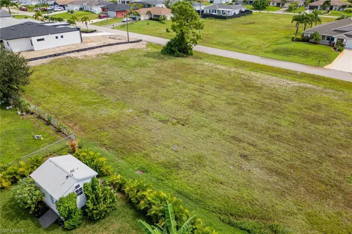 2726 Nw 19th Ave, Cape Coral, Florida 33993