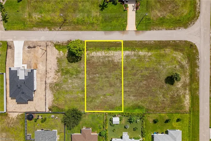 2726 Nw 19th Ave, Cape Coral, Florida 33993