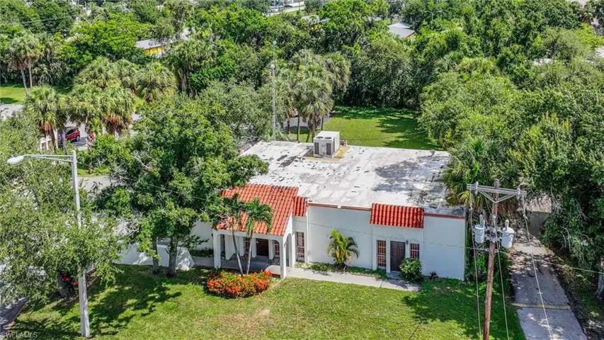 68-72-76  Pondella  RD, North Fort Myers, FL 33903